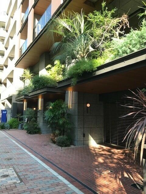 【中央区】⼋丁堀駅徒歩4分！複数路線利用可能☆お洒落な外観・飲食店居抜き物件