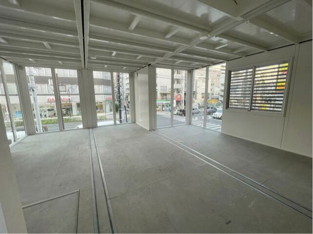 【横浜・日ノ出町駅徒歩3分】新築一棟貸し/長者町メインストリートのガラス張り店舗