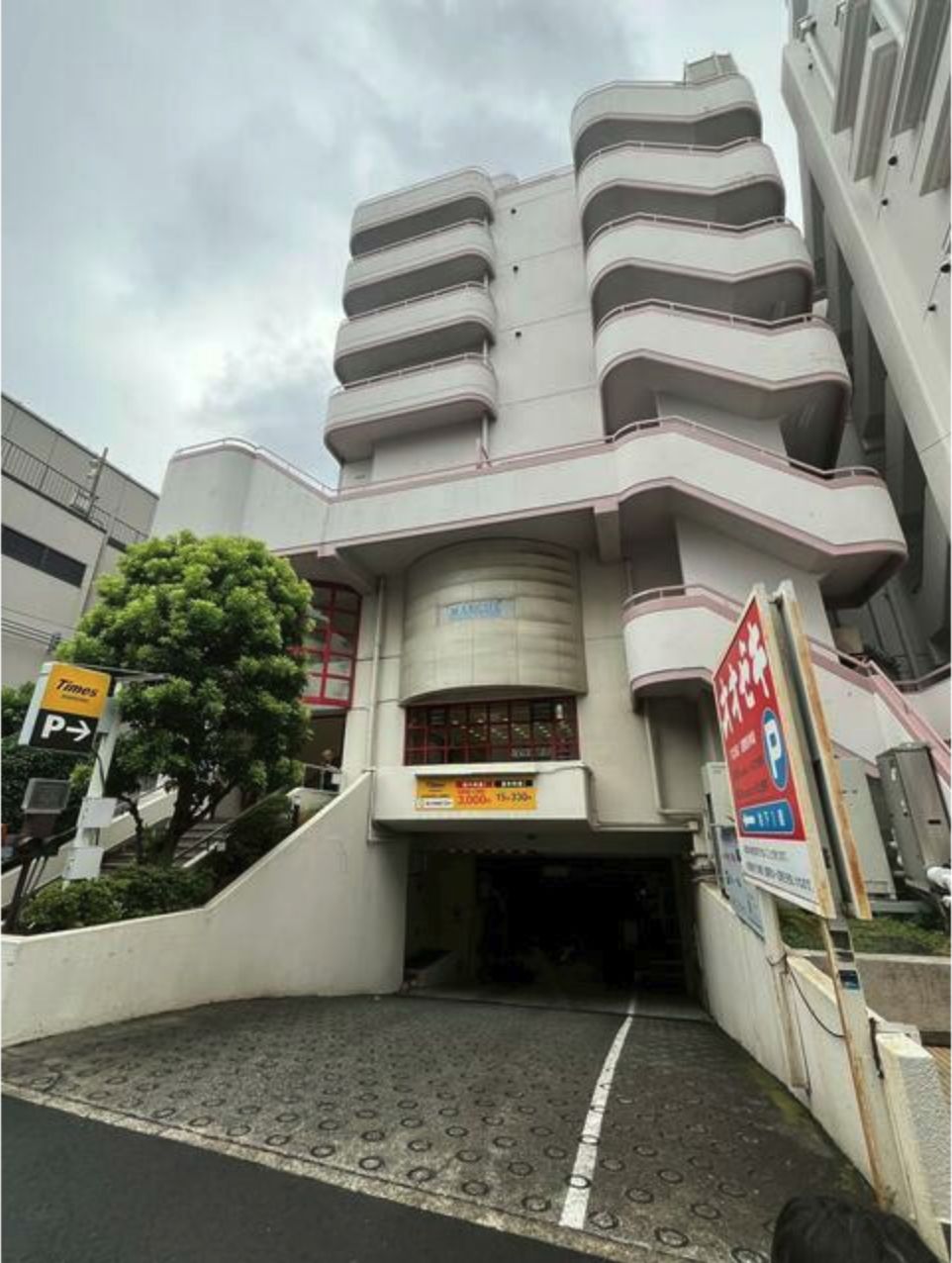 【世田谷区・下北沢駅徒歩1分】1階路面の物販向け店舗/下北沢の中心地/古着屋実績あり