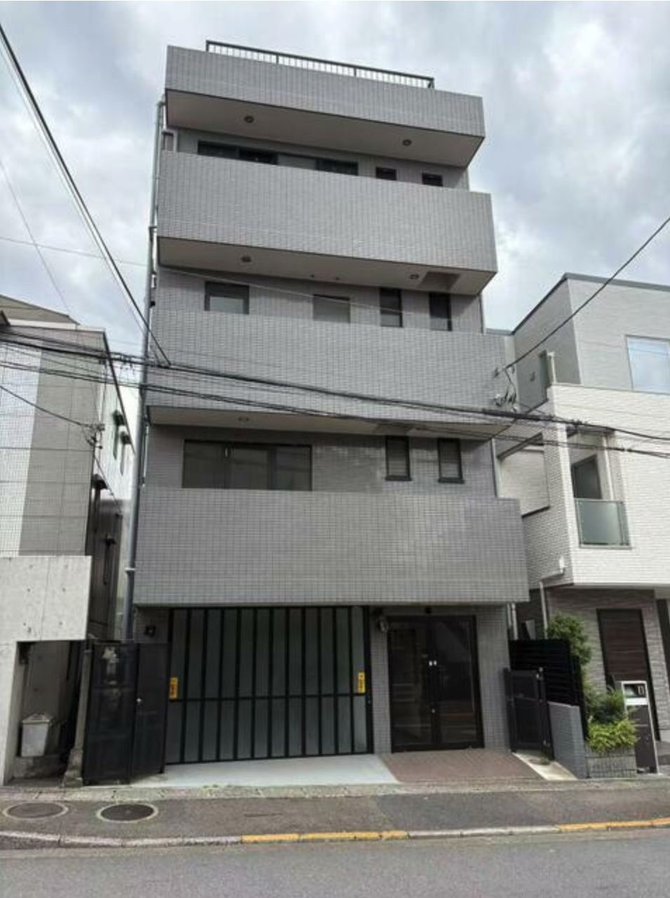 【世田谷区・等々力駅徒歩11分】10㎡のコンパクトで使いやすい貸店舗・事務所/低コストで始めやすい/小規模開業向け