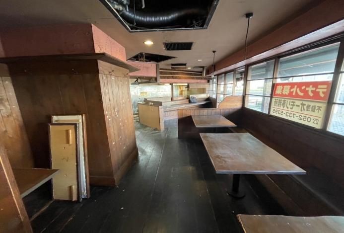 【名古屋市瑞穂区 堀田駅 居抜き】大通り交差点角地の飲食店居抜き店舗／重飲食相談可・ロードサイド立地