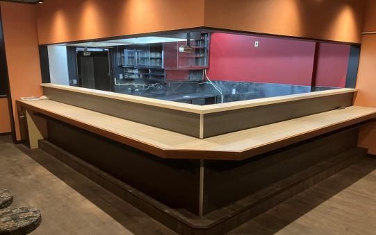 【埼玉県狭山市・狭山市駅徒歩4分】ワンオペ開業向け小箱路面居酒屋居抜き物件／造作代無償／約13.35坪