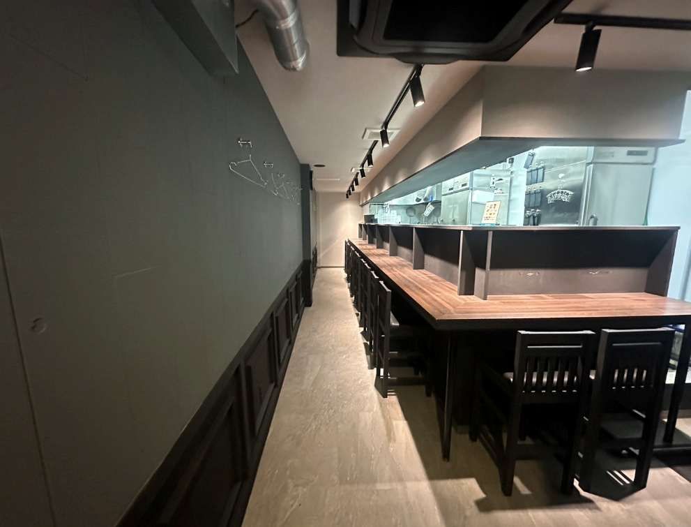 【大阪の居抜き物件】大阪市中央区・日本橋駅7分！重飲食可の貸店舗でミナミの飲食店開業（韓国料理・焼肉等）