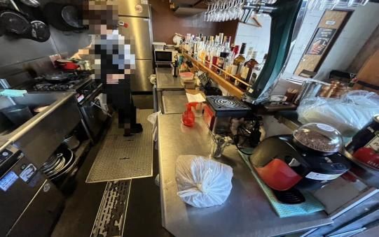 【川崎市・川崎駅徒歩5分】アトレ川崎至近の視認性◎な洋食屋居抜き物件／京急川崎駅から徒歩3分／約11.6坪