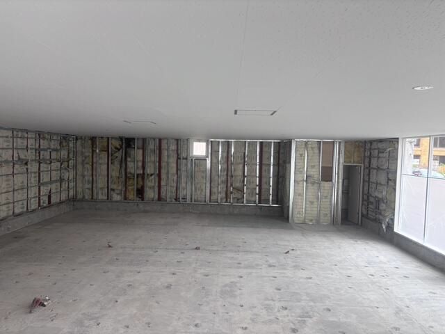 【広島市・銀山町駅徒歩3分】1フロア1テナントの独立性◎33坪スケルトン物件／24時間営業可・飲食店に最適