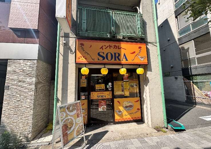 【新宿区・高田馬場駅徒歩9分】早稲田通り沿い1階路面のカレー店居抜き物件／早稲田大学・学習院女子大学周辺