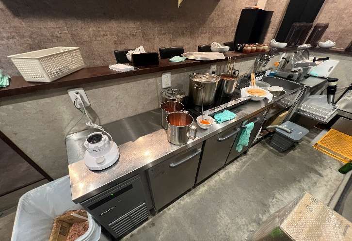 【横浜市・桜木町駅 居抜き物件】野毛エリア徒歩1分／6.7坪の小型ラーメン店居抜き店舗・ワンオペ検討可