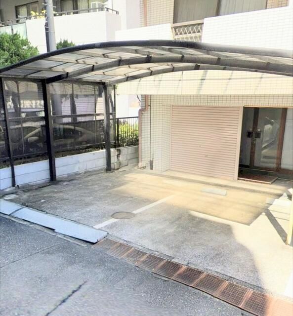 【江東区・木場駅徒歩11分】飲食店可！屋根付き駐車場2台付きの14坪物件