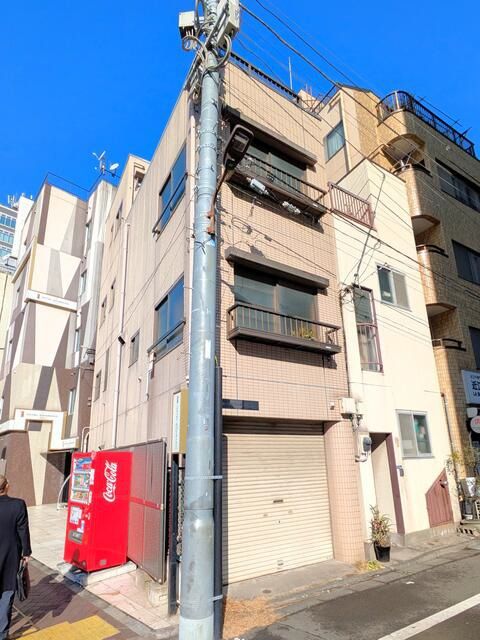【港区・新橋駅徒歩3分】駅前路面×角地！保証金なしキャンペーン実施中の注目飲食店向け物件！