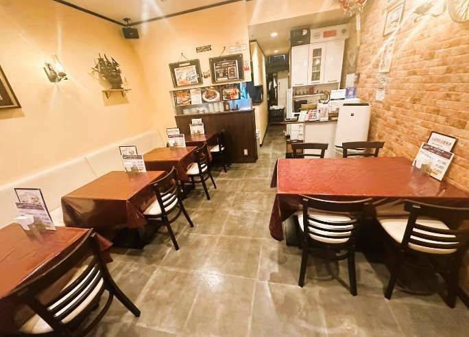 【神戸市中央区・三宮駅5分】巨大な飲食市場で独自のポジションを築ける洋食店の居抜き物件／約12.1坪