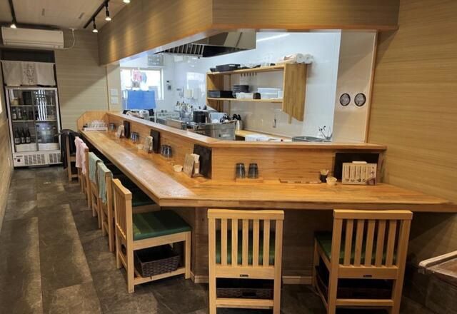 【福岡市・箱崎九大前駅徒歩5分/福岡市箱崎線】1・2階一括貸し！12.79坪の飲食店向け居抜き物件