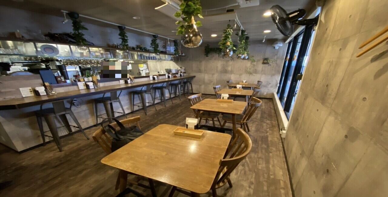 【福岡市中央区 赤坂駅 居抜き】徒歩2分・昭和通り沿い11坪の飲食店居抜き／ランチ需要のある2階店舗