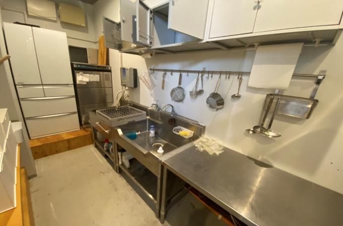 【福岡市中央区春吉｜天神南駅徒歩6分】七隈線延伸で人流増加／半径500m飲食店1,660店の飲食集積エリア／直接階段付2階14.81坪・居酒屋居抜き物件