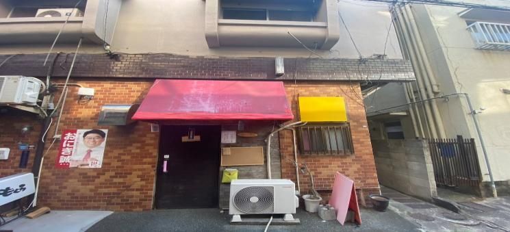 【福岡市中央区・薬院駅徒歩6分】高砂エリアの1階小箱小料理店居抜き物件／カラオケ可・約5.14坪