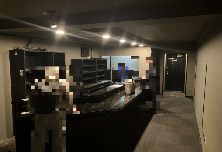 【練馬区・地下鉄成増駅徒歩3分】賃料18.7万円・9.8坪の飲食店居抜き物件／バー・スナック開業向け契約金【200万円以下・造作代無償】