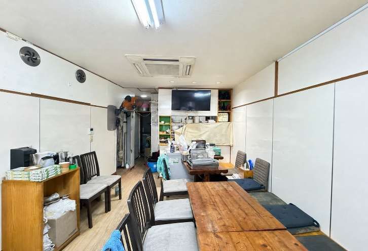 【荒川区・三河島駅徒歩3分】尾竹橋通り沿い1階路面の韓国料理居抜き物件／小箱約9.37坪・営業時間制限なし