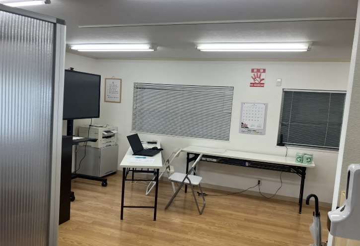 【葛飾区・新小岩駅徒歩3分】繁華街エリアの飲食店可小箱店舗物件／3階・約4.84坪・営業時間制限なし
