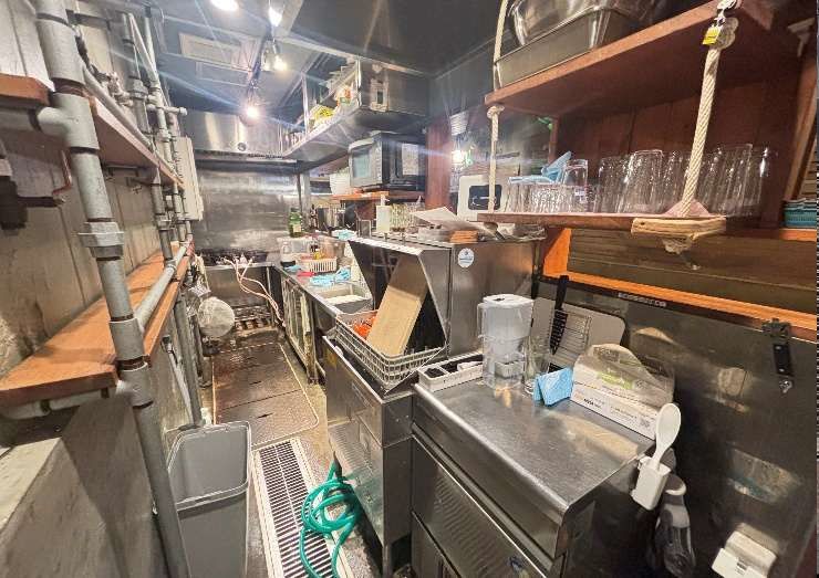 【豊島区・池袋 居抜き物件】池袋駅徒歩2分・東京芸術劇場近く／賃料30万円以下の小型居酒屋居抜き店舗・約5.99坪