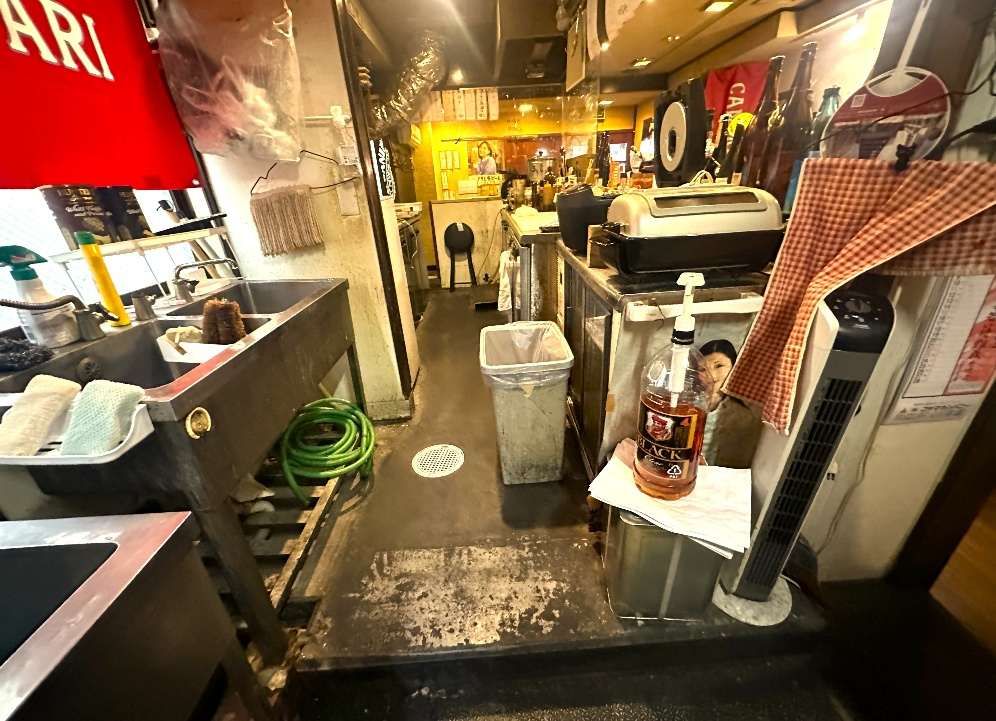 【高槻市 居抜き物件】JR高槻駅・阪急高槻市駅徒歩4分／高槻本通り商店街沿いの重飲食可能な居酒屋居抜き物件
