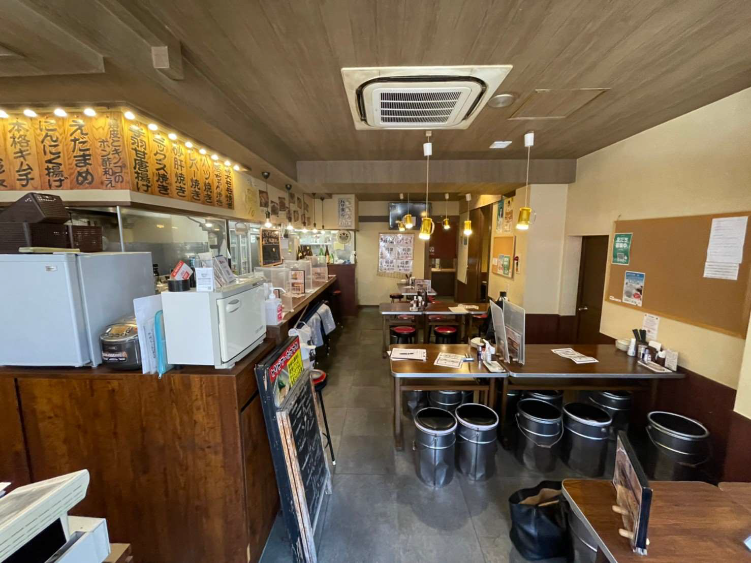 八王子駅徒歩3分！みさき通り沿いの路面居酒屋居抜き店舗物件