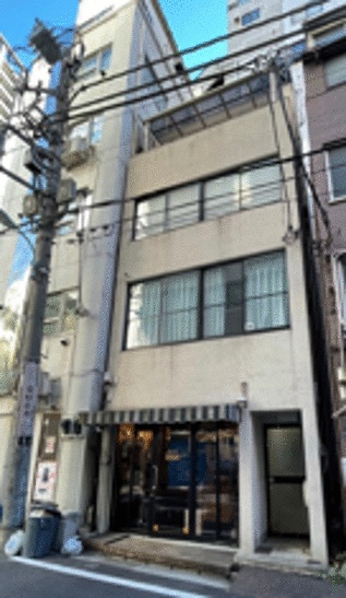 【中央区】新富町駅徒歩4分！複数路線使用可能の好立地☆駅近・角部屋物件