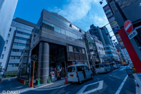 新橋駅徒歩3分！人気エリアで集客見込◎24時間営業可能・居酒屋に最適スケルトン物件