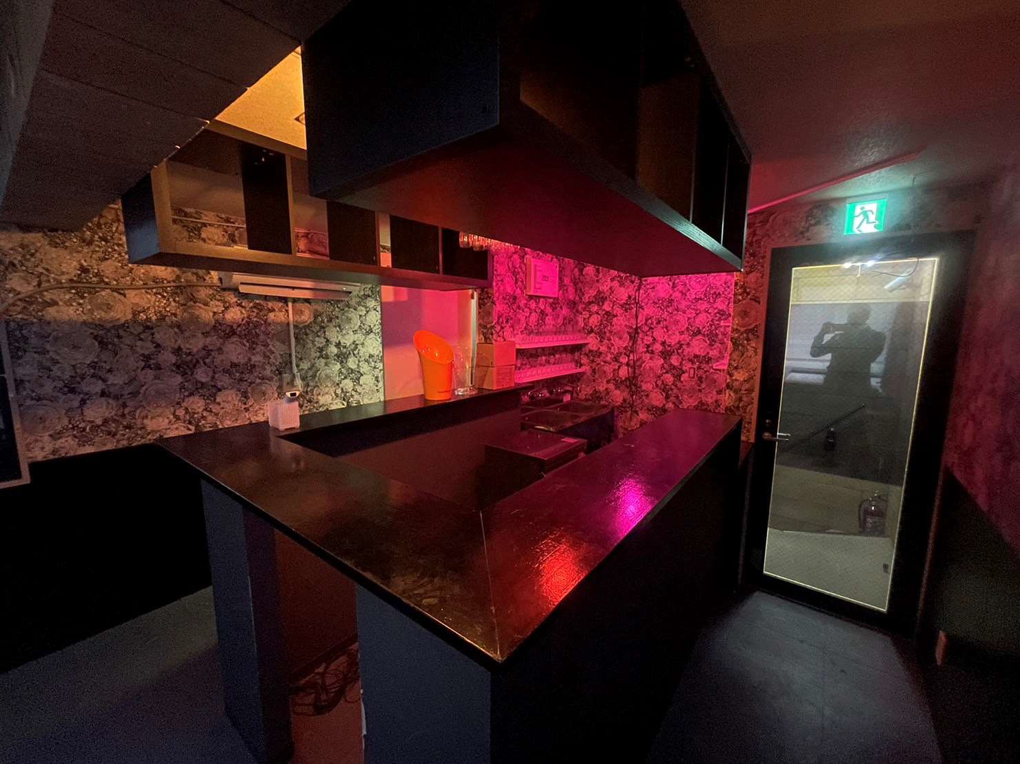 渋谷駅徒歩2分！BAR居抜き店舗物件