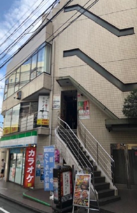 目白駅徒歩1分！駅至近！専用階段ありの店舗物件