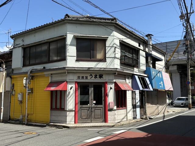 香春口三萩野駅徒歩4分！黄金市場すぐ横で集客力抜群☆角部屋物件